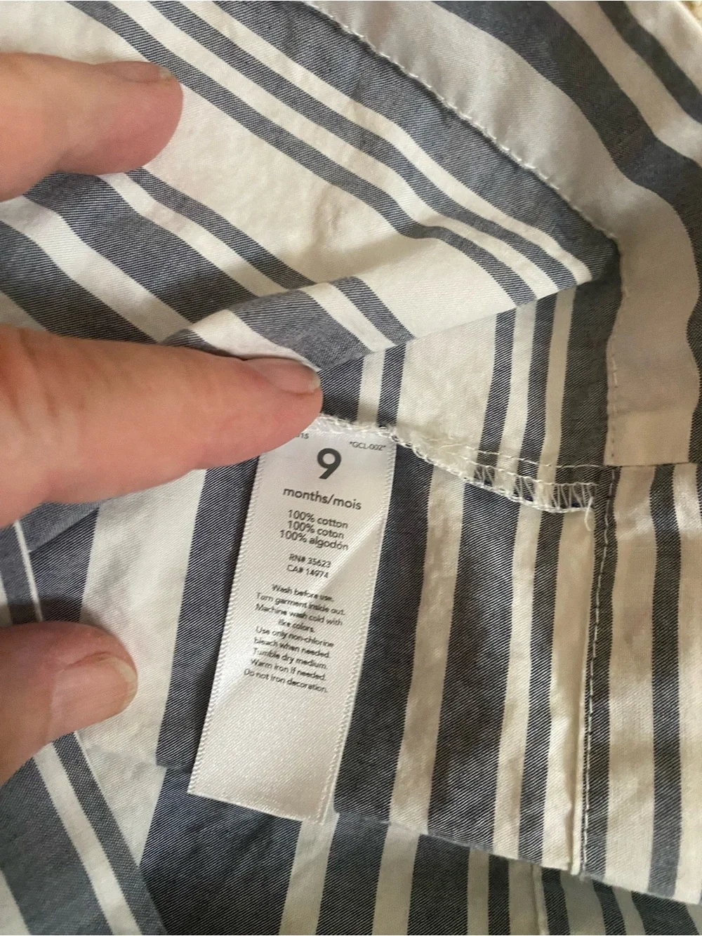 Carters Baby Girl Blue And White Striped Dress Button Up Short Sleeve 9 Mo